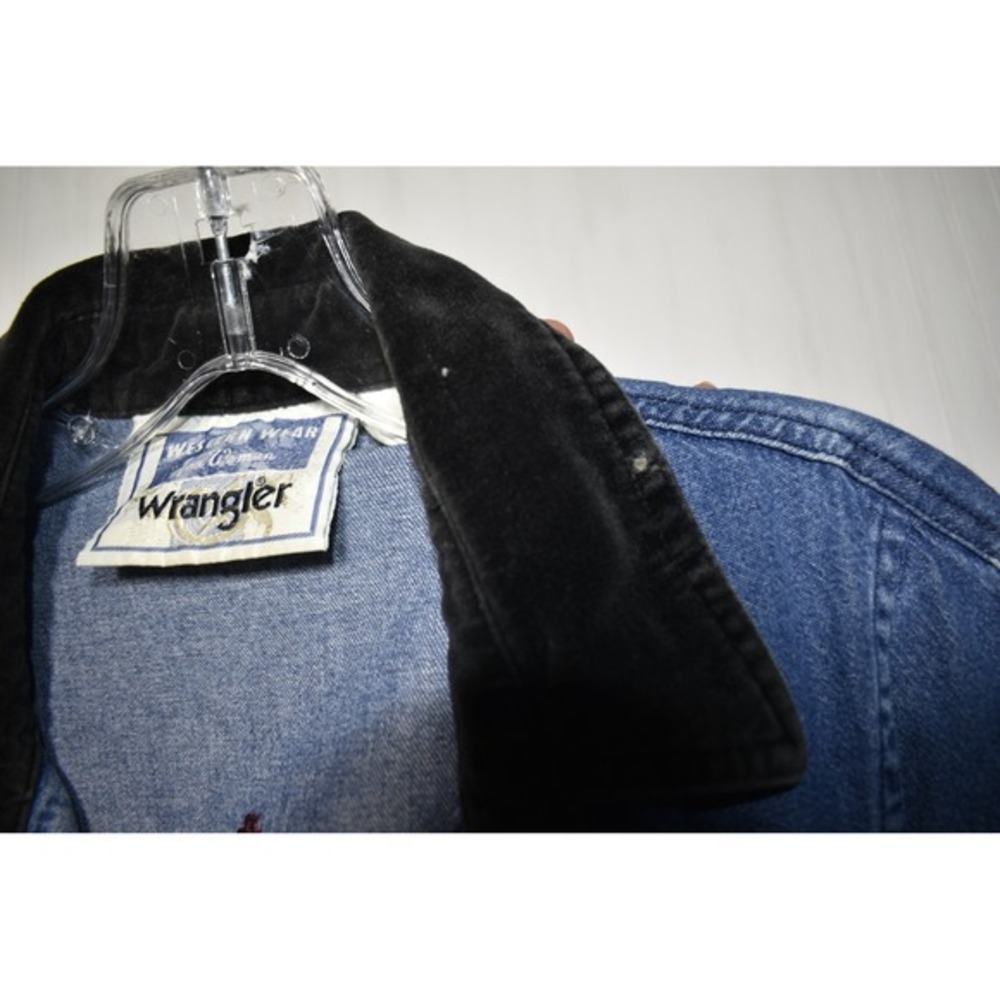 Wrangler Denim Shirt Western Embroidered Long Sleeve Button Up Top Size - Picture 5 of 5